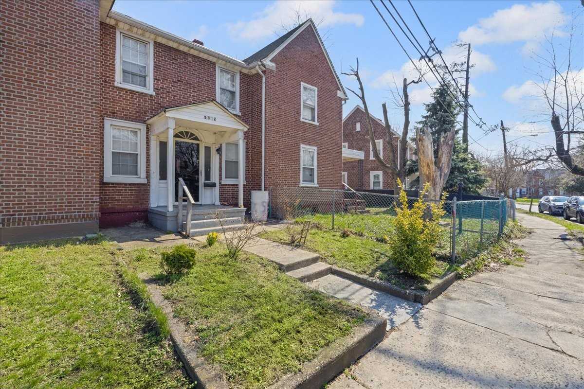 2802 N Constitution Rd #1 - Photo 4 of 50