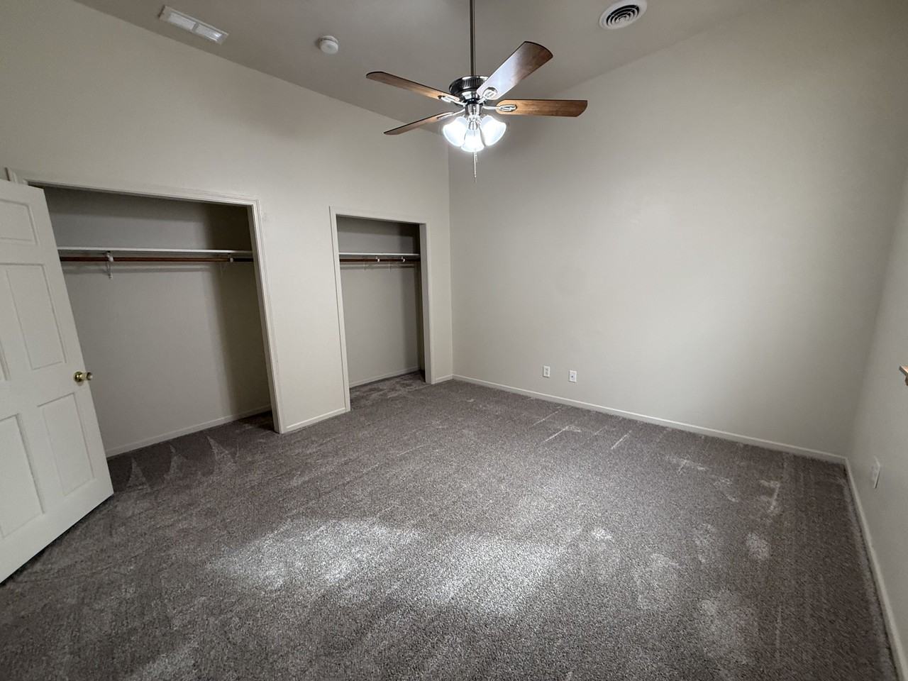 604 W Sheridan Ave #A - Photo 3 of 10