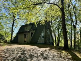 featured image of 146 Valley View Trl #1