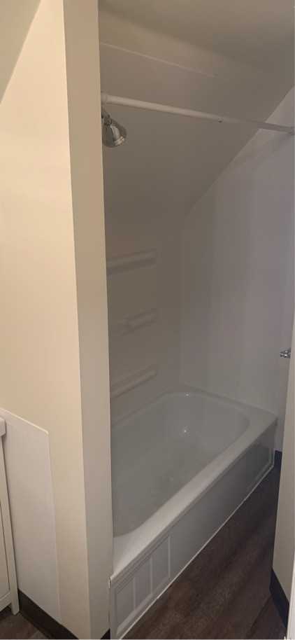 504 3rd Ave S #3 - Photo 4 of 6