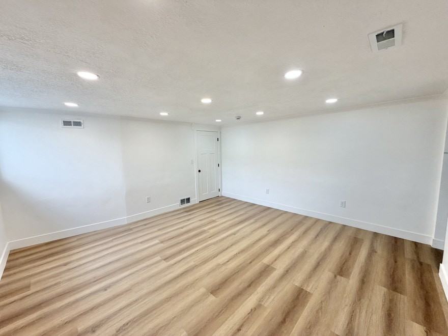 N 800 West St #1 - Photo 2 of 13