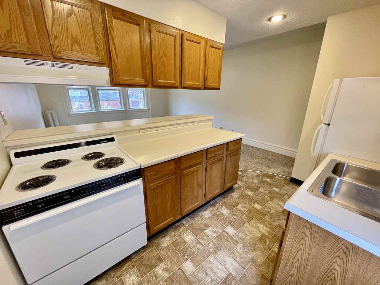 1417 6th Ave #6 - Photo 3 of 11