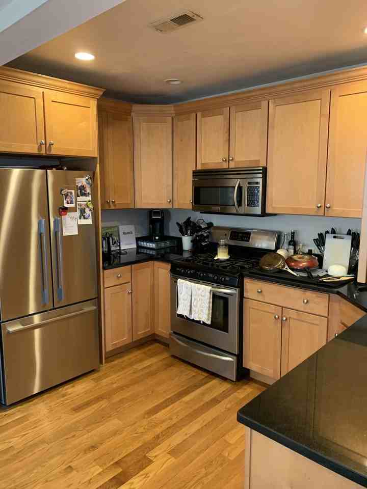 212 L St #3 - Photo 4 of 19