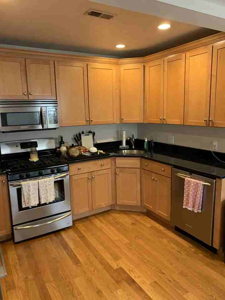 212 L St #3 - Photo 5 of 19