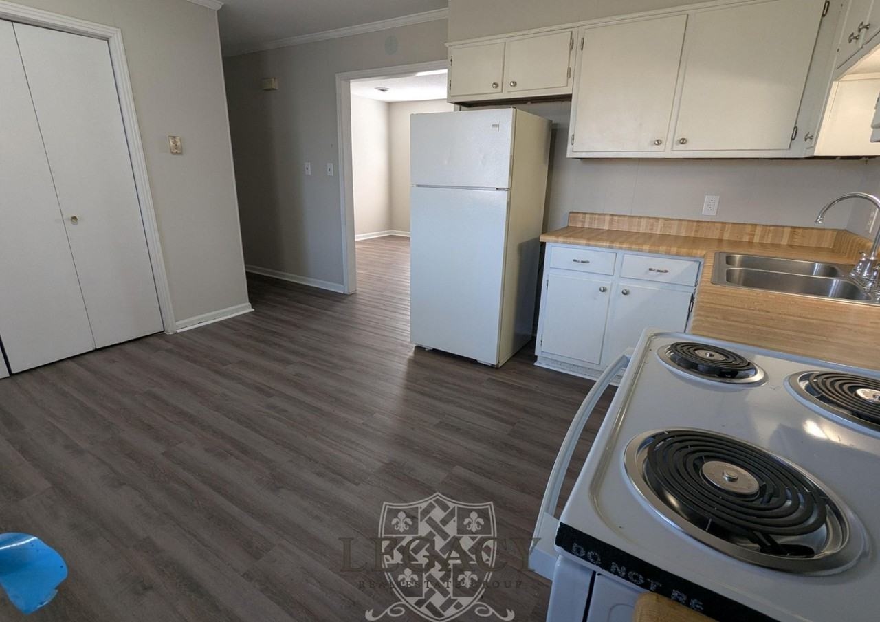 413 Shawnee Dr #1 - Photo 4 of 11