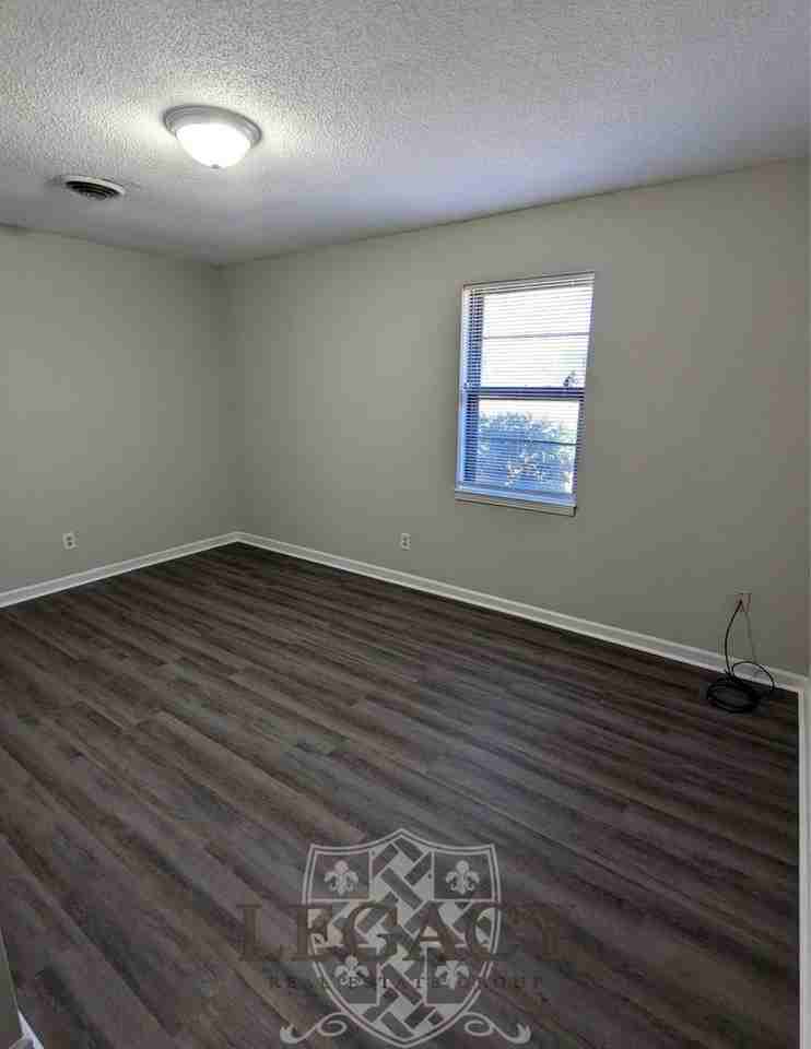 413 Shawnee Dr #1 - Photo 7 of 11