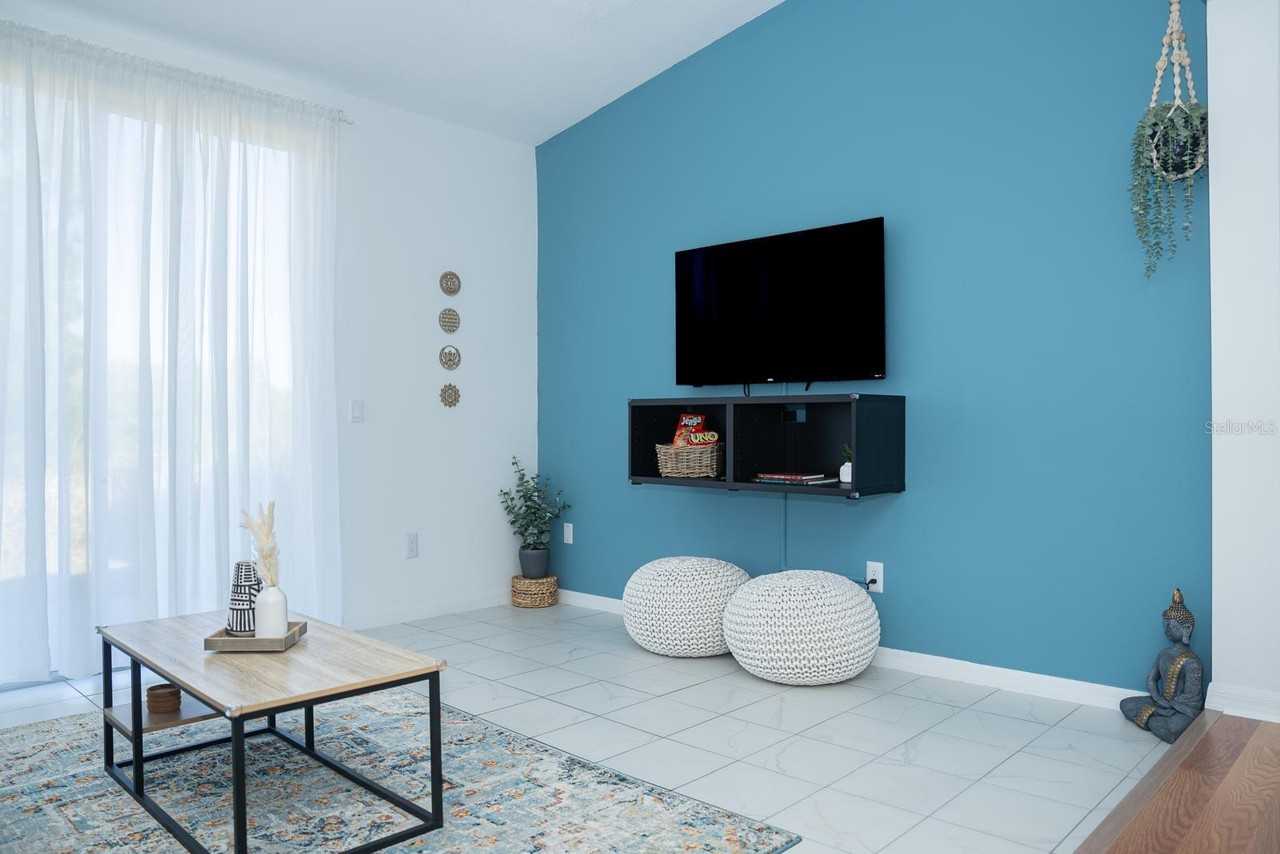 547 Caribbean Dr #A - Photo 4 of 19