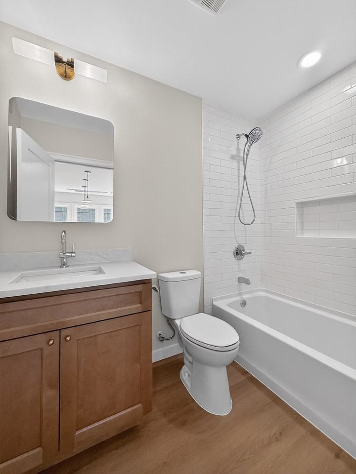 8037 Brooklyn Ave Ne #1 - Photo 7 of 19