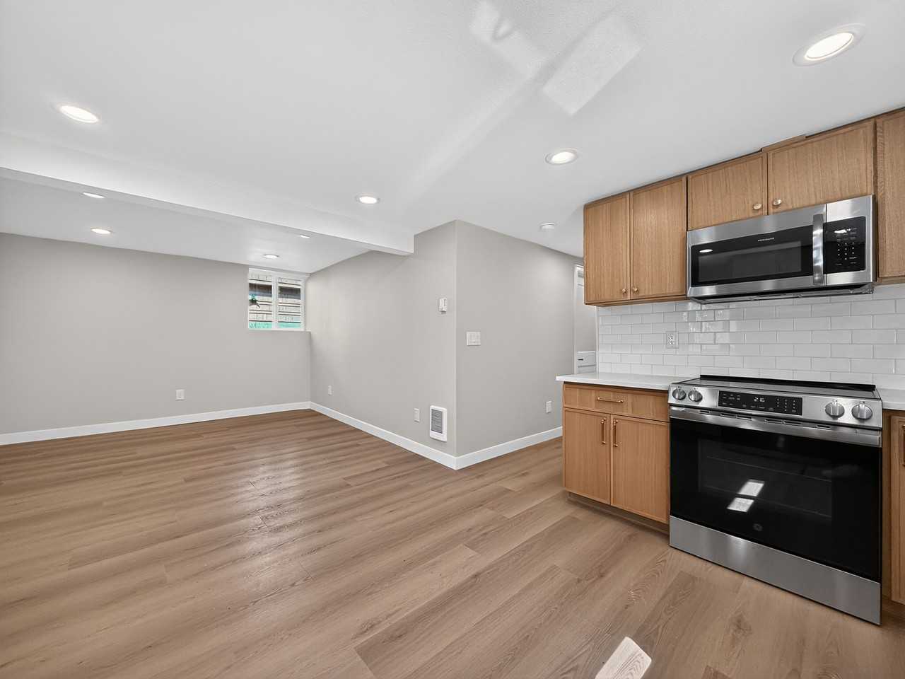 8037 Brooklyn Ave Ne #2 - Photo 4 of 17