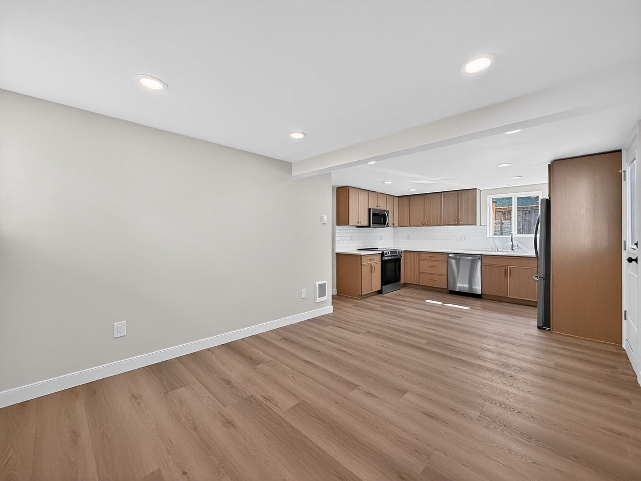 8037 Brooklyn Ave Ne #2 - Photo 5 of 17