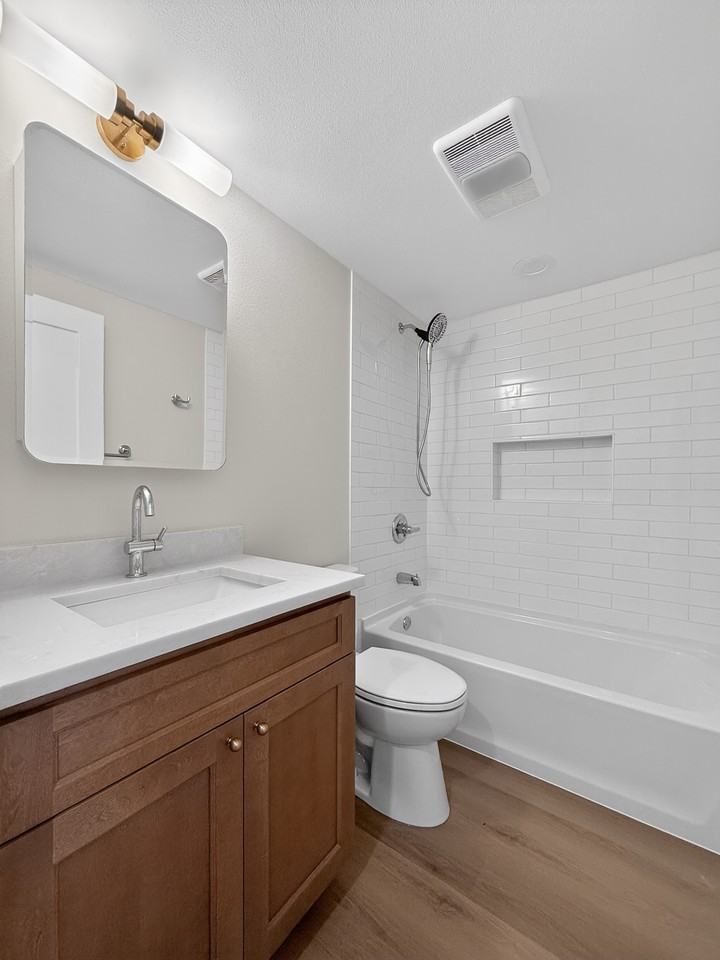 8037 Brooklyn Ave Ne #2 - Photo 7 of 17