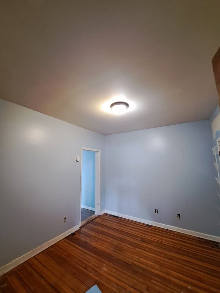 901 Nott Street #1R - Photo 2 of 12