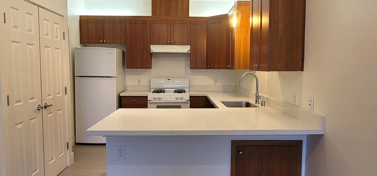 4201 Jewetta Avenue - Photo 4 of 11