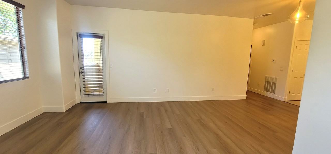 4201 Jewetta Avenue - Photo 7 of 11