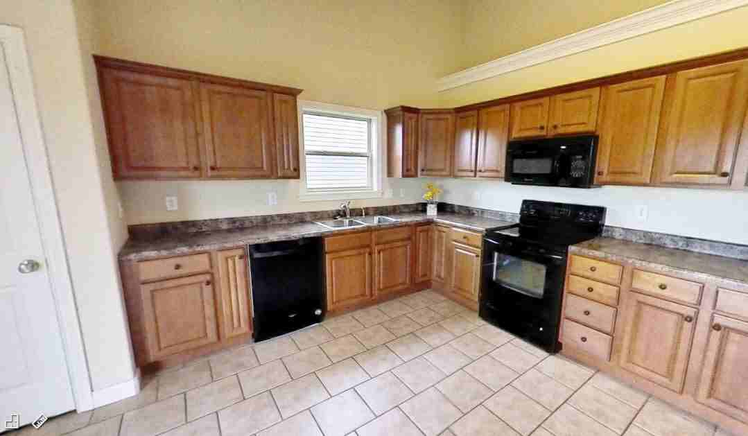 1432 W Candlewick Ln #1 - Photo 6 of 8