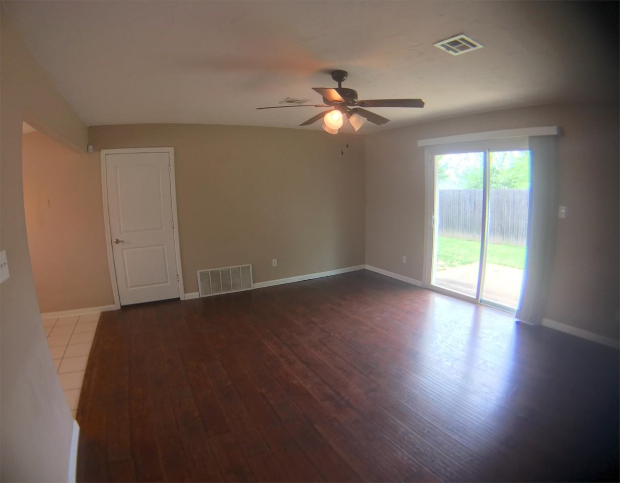 1401 High Meadows Dr #1 - Photo 5 of 10