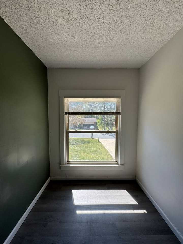 6864 Big Wood Rd - Photo 2 of 24