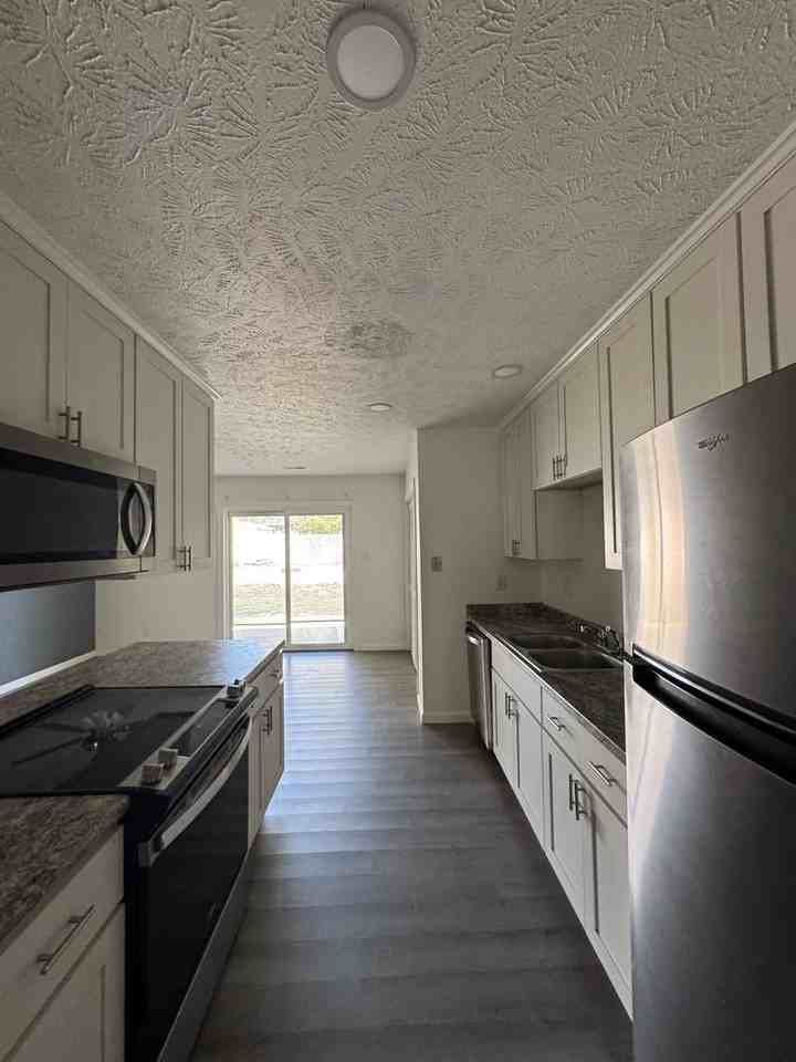 6864 Big Wood Rd - Photo 5 of 24