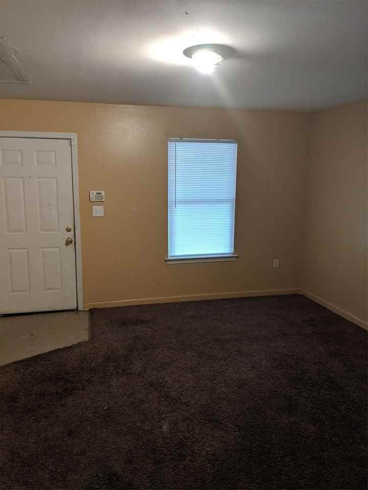 3566 North St #1 - Photo 3 of 7