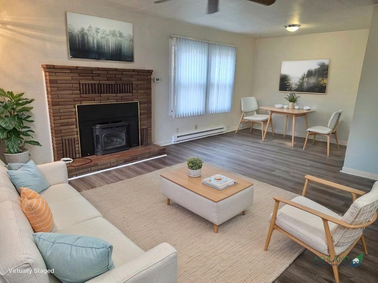 927 Dakota Ave - Photo 2 of 30
