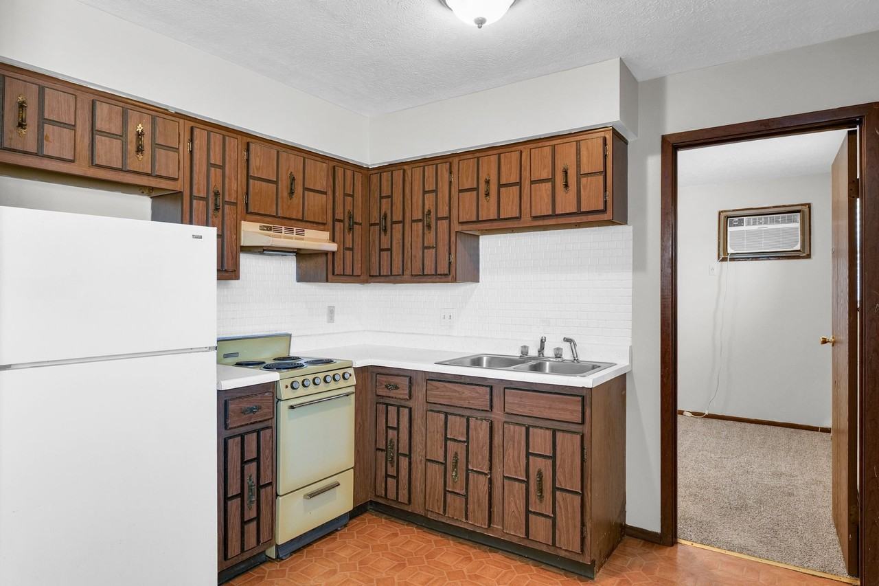 205 W. Shelbourne Drive - Photo 4 of 11