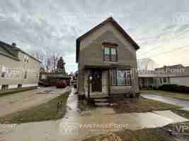 featured image of 914 S 19th St Uppr #UPPER