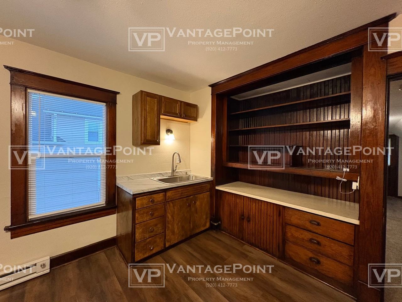 914 S 19th St Uppr - Photo 3 of 12