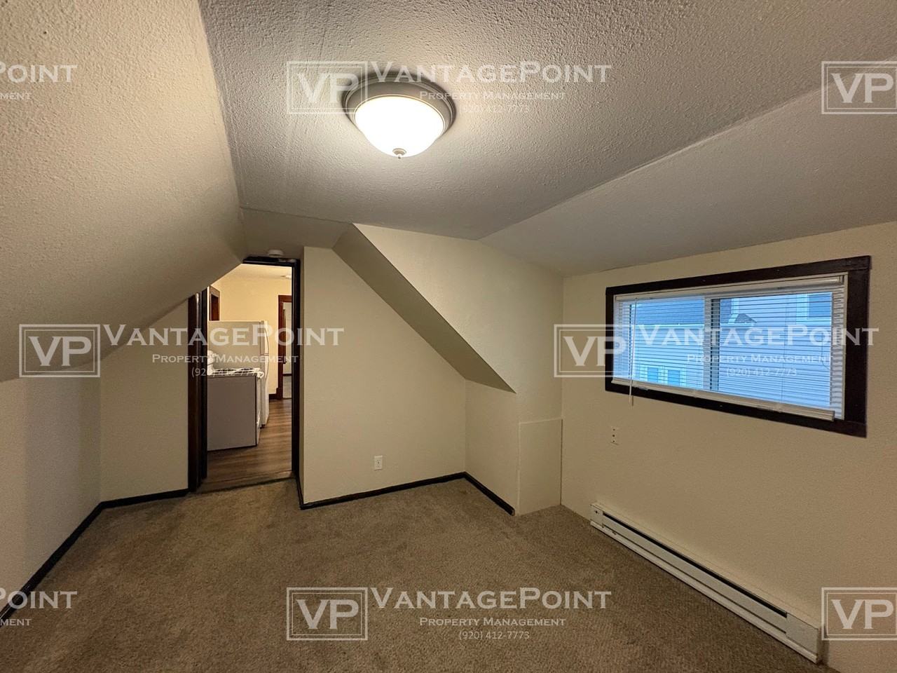 914 S 19th St Uppr - Photo 7 of 12