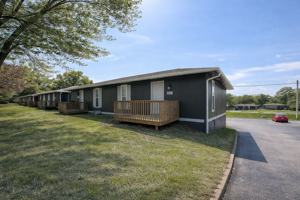 featured image of 211 West Blvd N