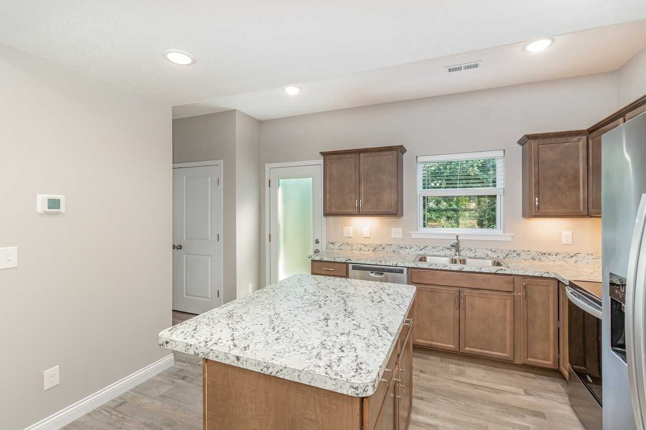 5565 Limaburg RoadUnit 8 #5565-8 - Photo 6 of 28