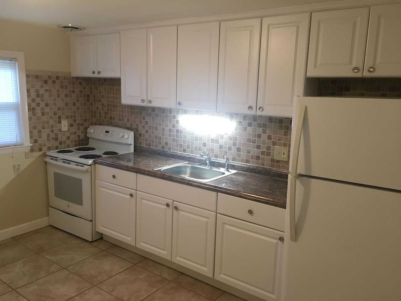 61 Princeton St #14 - Photo 3 of 18