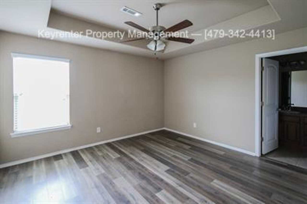 1123 S Spritz Dr - Photo 6 of 13