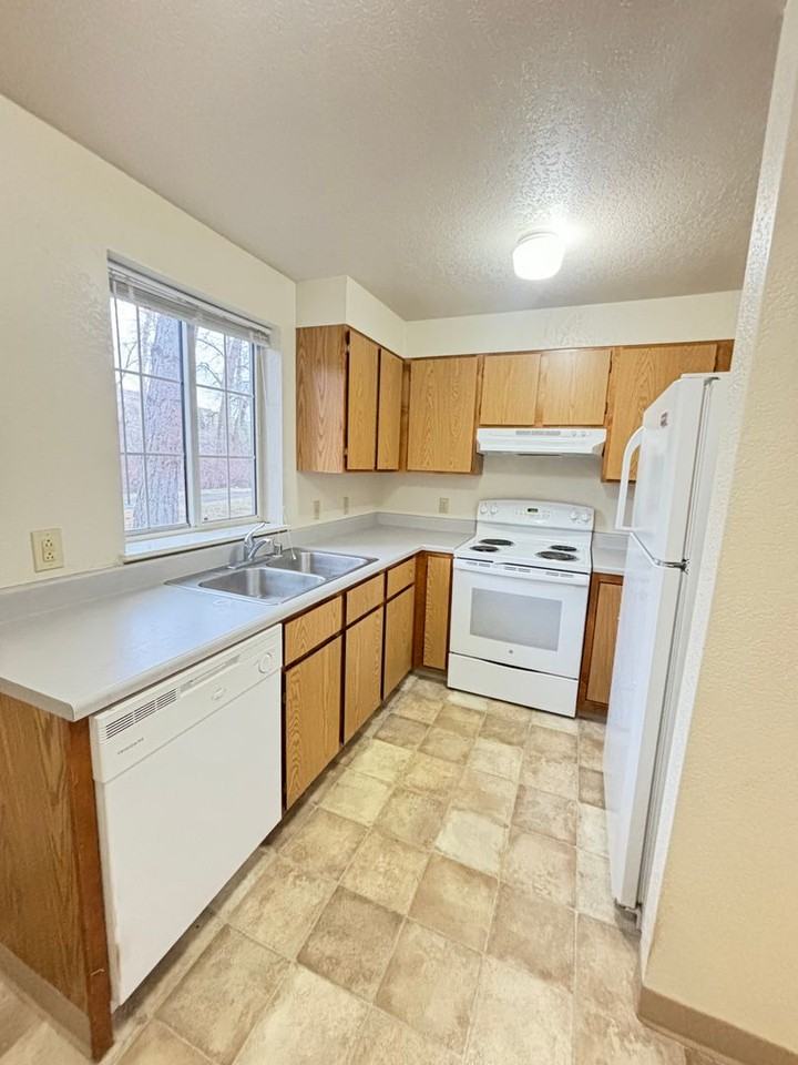 5510 Creekstone Dr - Photo 7 of 21