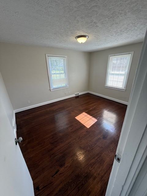 1904 N Main St #1 - Photo 4 of 11