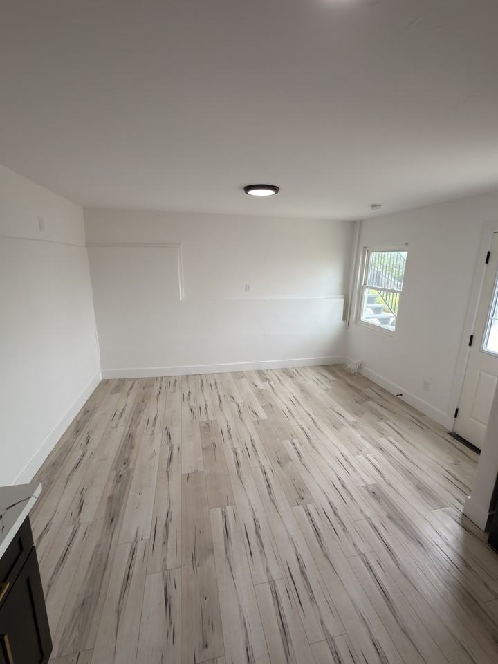 5536 Encina Drive - 5536 1/2 #5536-1-2 - Photo 5 of 12