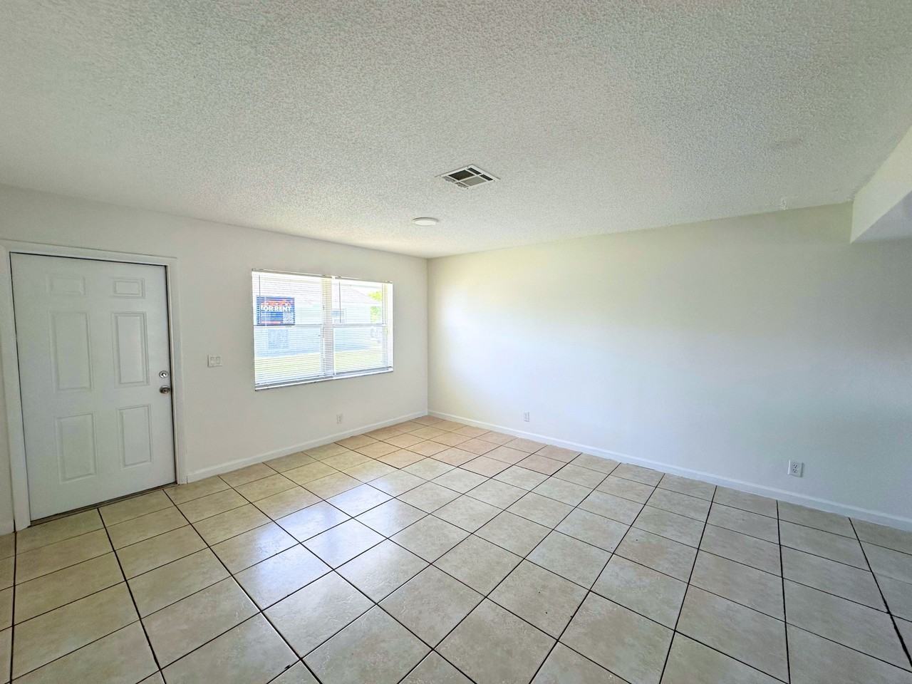 3591 Chickamauga Ave #3591 - Photo 3 of 23