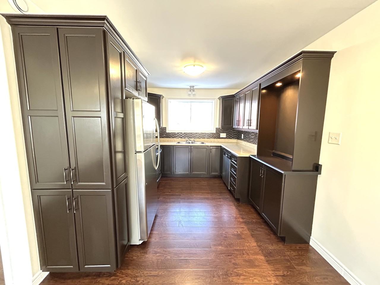 42 Lady Anderson St #A - Photo 7 of 14