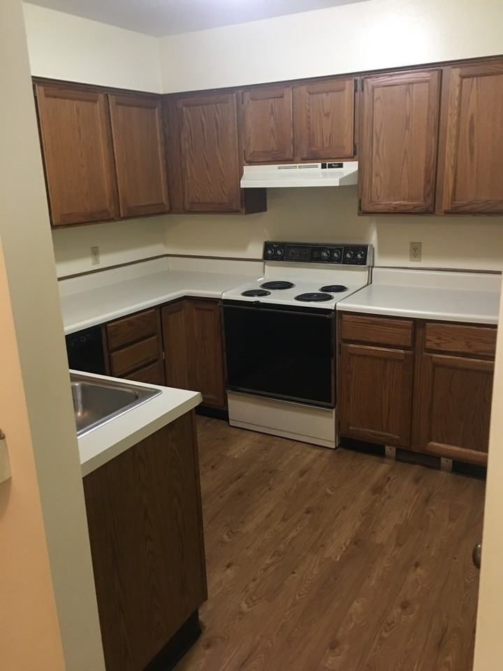 11 Evergreen Rdg #11D - Photo 3 of 8