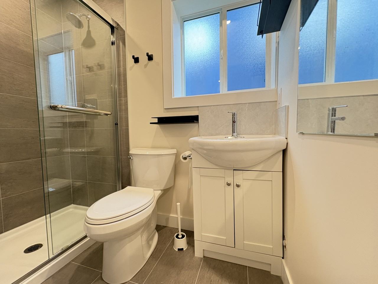 4598 Sardis St #1 - Photo 7 of 15