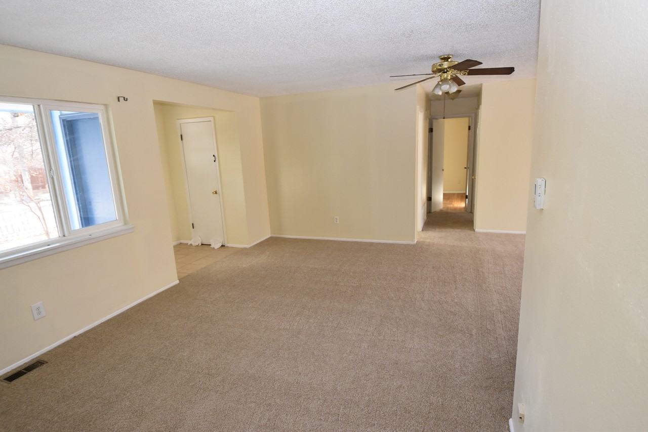 1640 Shenandoah Dr #1 - Photo 5 of 26