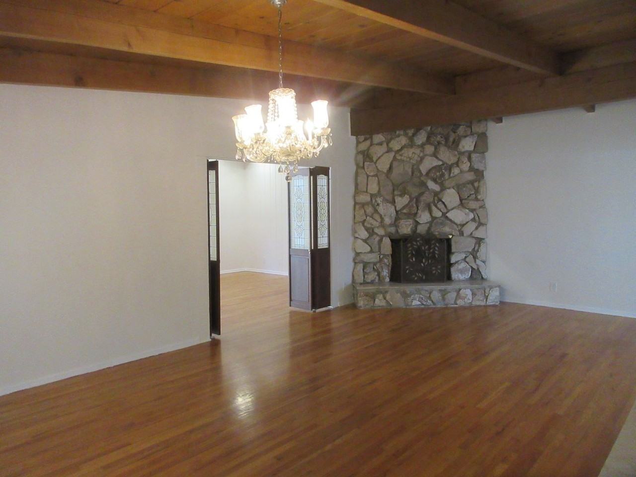 13235 Cumpston St - Photo 3 of 39