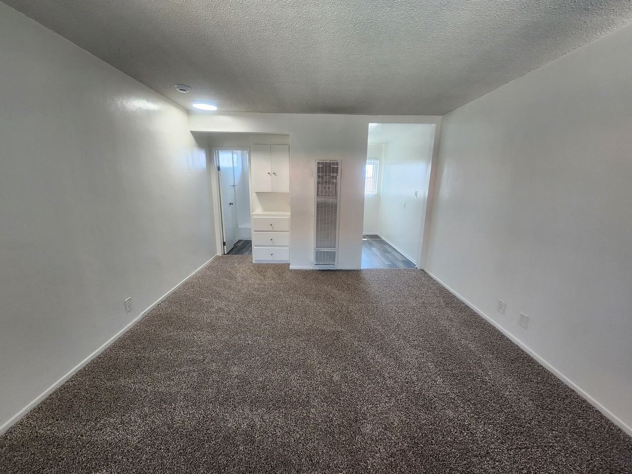 Lauret - Photo 6 of 6