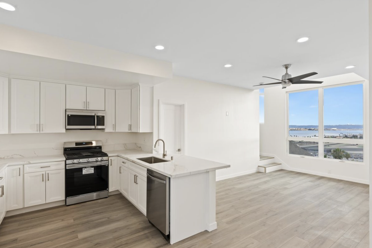 2717 Columbia St #201 - Photo 2 of 12