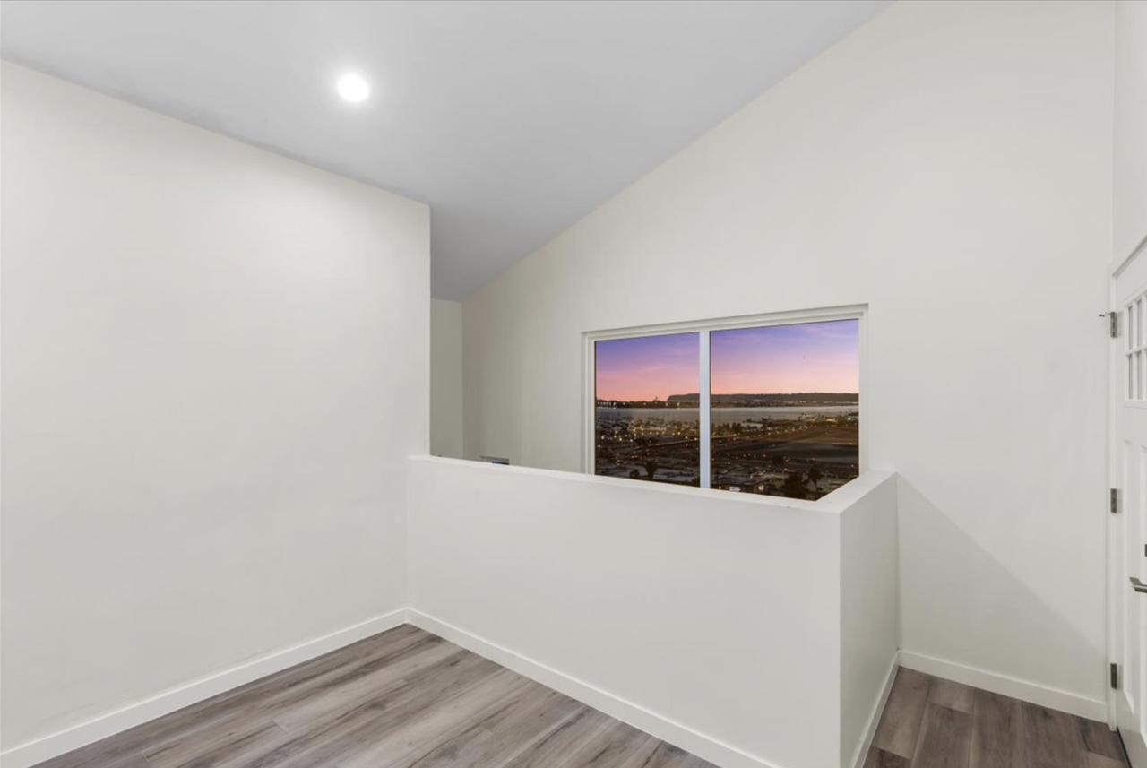 2717 Columbia St #201 - Photo 7 of 12