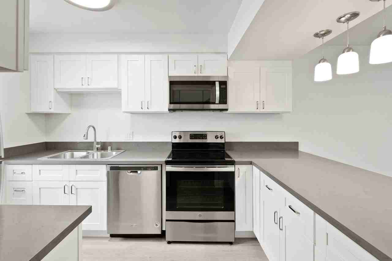 Fernwood Apartment Homes - Photo 4 of 29