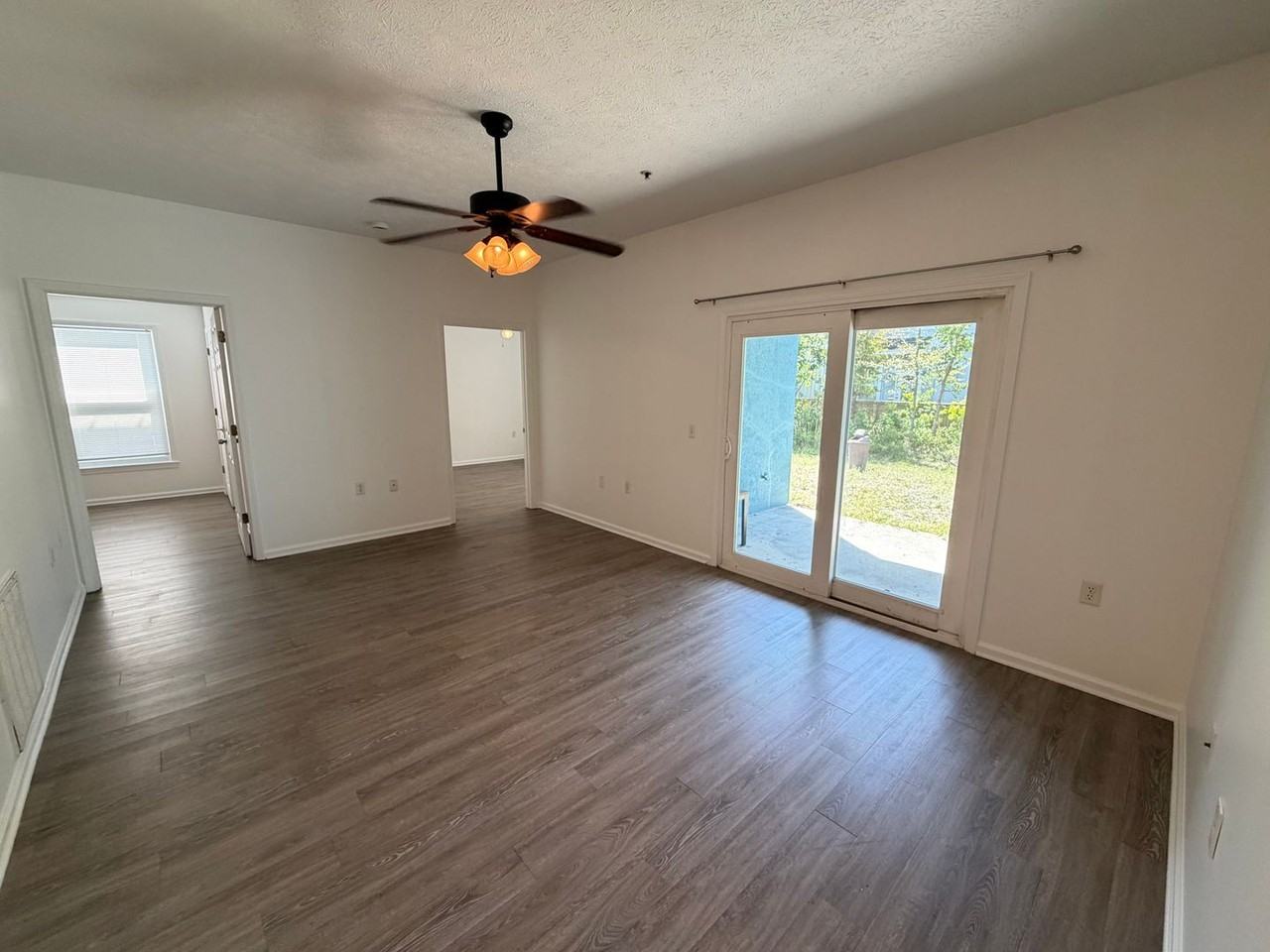 9119 Laird St - Photo 6 of 15