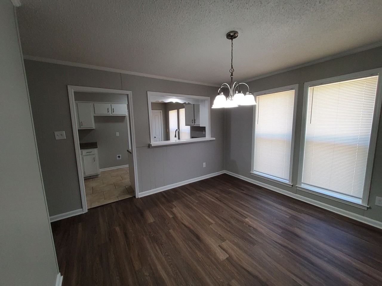 5233 Breckenwood Dr - Photo 5 of 13