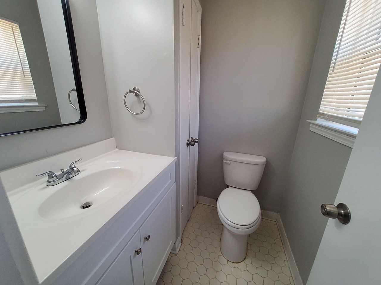 5233 Breckenwood Dr - Photo 7 of 13