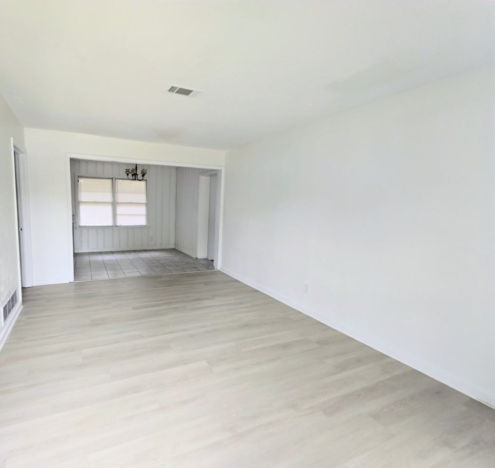 204 West Park AvenueMontgomery #18 - Photo 2 of 9