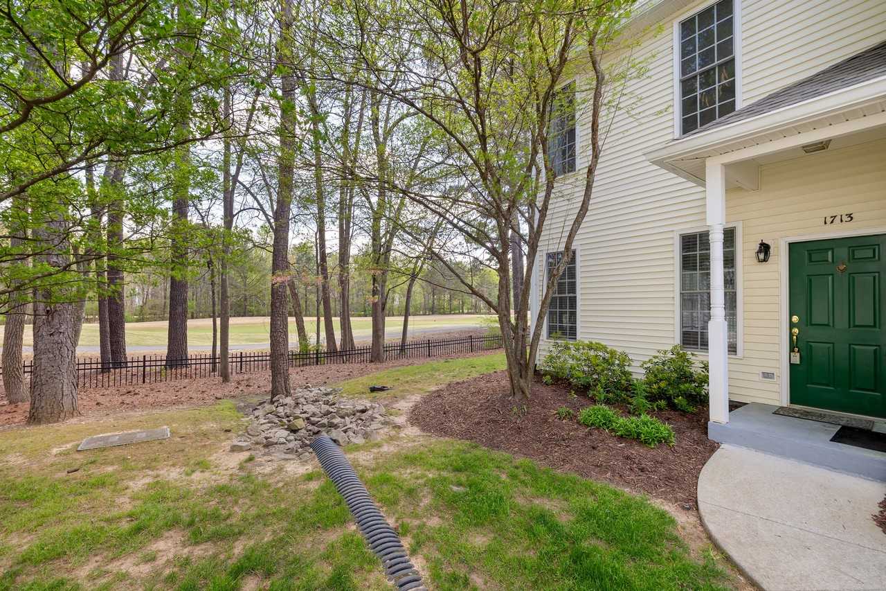 1713 Kudrow Ln #1 - Photo 5 of 42